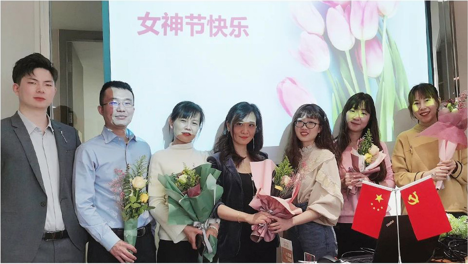 北京道可特（天津）律师事务所举办《做自己的女神》妇女节主题花艺活动