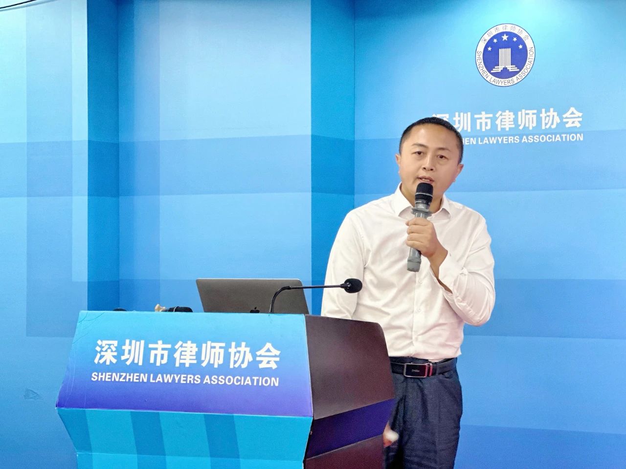 广东良马律师事务所创始合伙人、主任李良