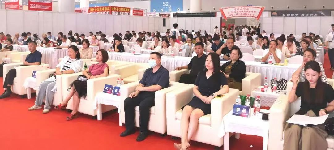 道可特天津办公室高级顾问陆岩受邀在天津市人力资源赋能餐饮产业高质量发展论坛做主题分享