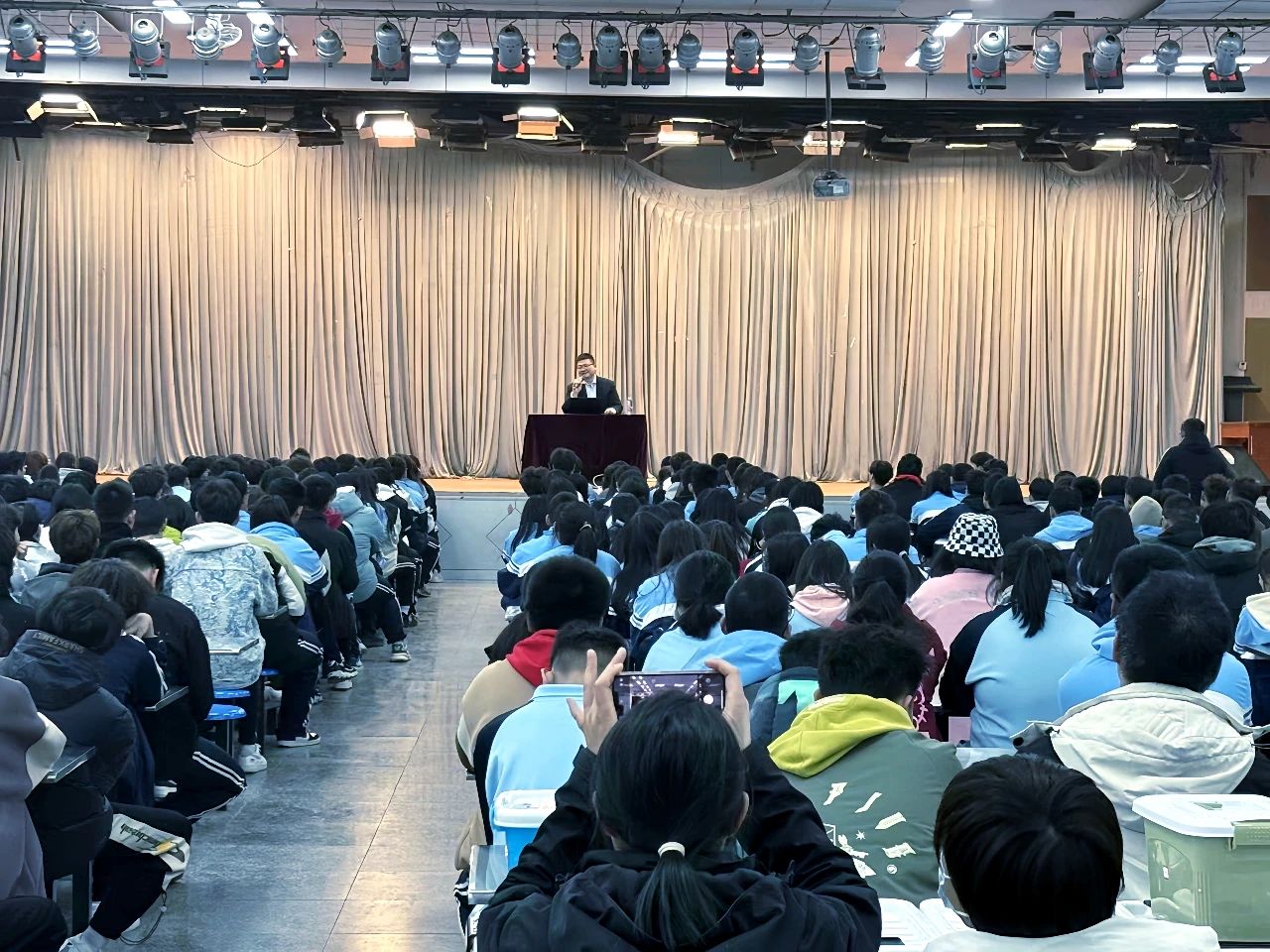 公益 | 道可特律师走进天津北方职业学校开展社会公益项目合作