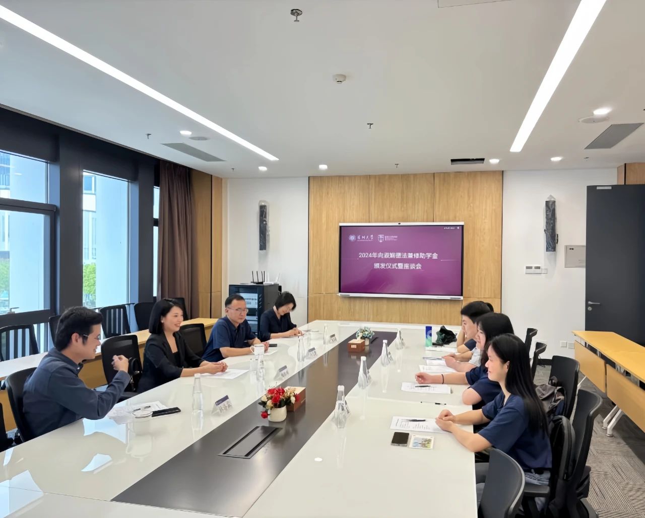 公益丨道可特律所向淑娴律师受深圳大学法学院邀请参加“2024年向淑娴德法兼修助学金颁发仪式”