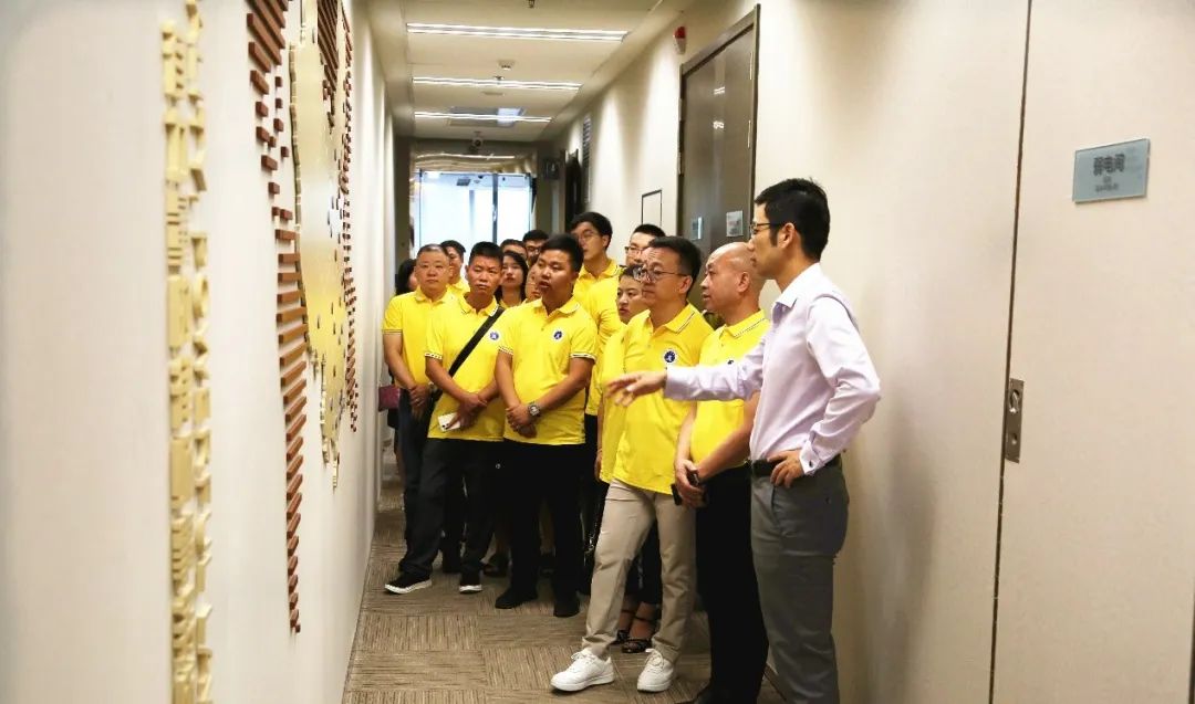 黔东南州律协肖功兵会长一行到访道可特北京办公室参观交流