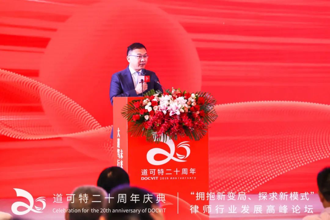 前央视知名主持人 郎永淳