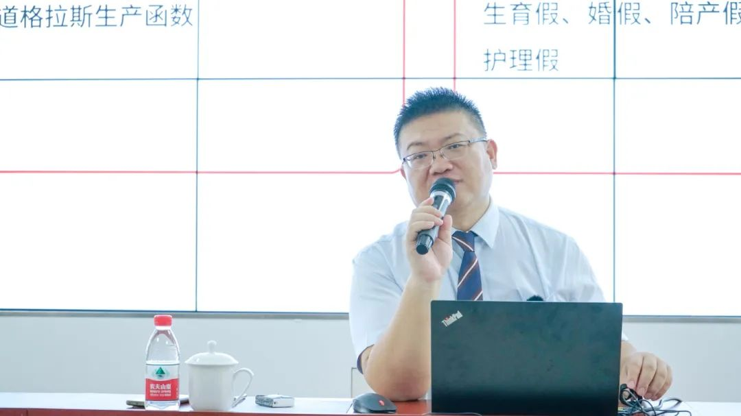 道可特天津办公室温军旗律师受邀为内蒙古赤峰市劳务经纪人能力提升培训班授课