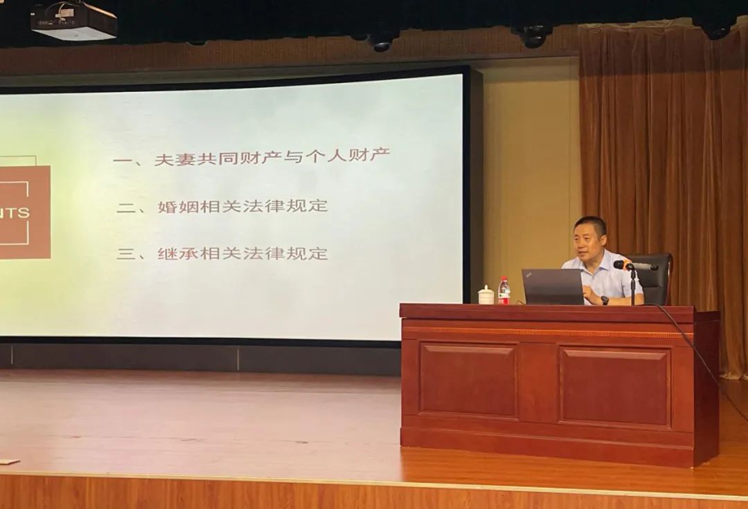 道可特济南办公室孙典军律师受邀在济南市钢城区自主就业退役士兵适应性培训开展法律讲座